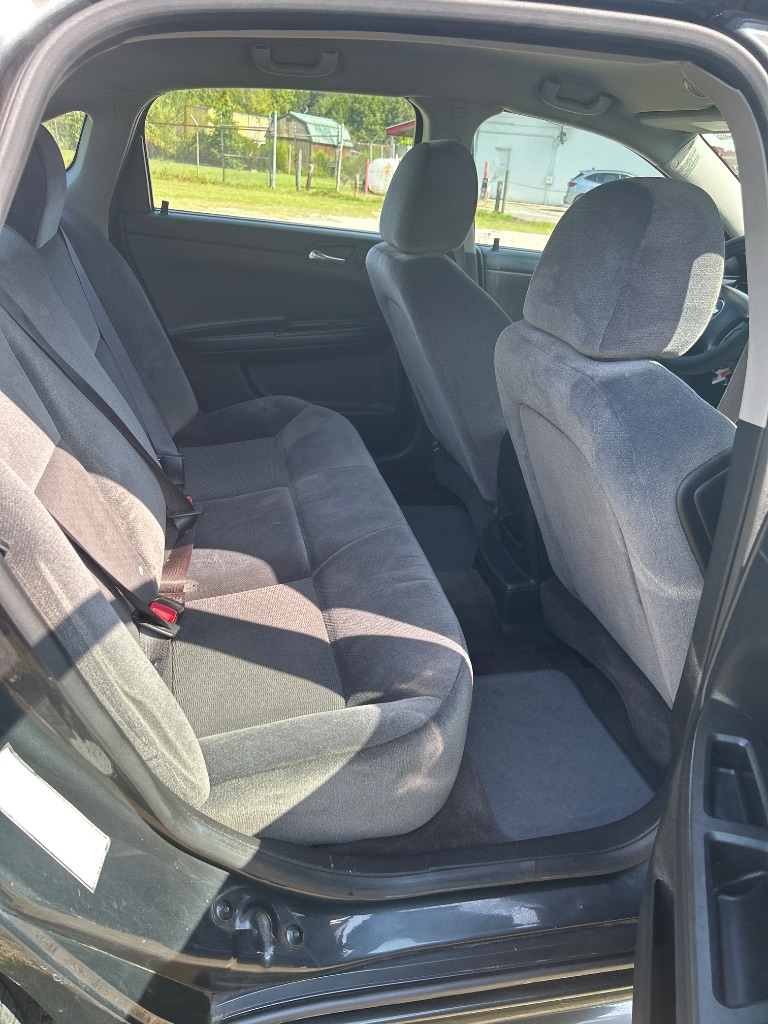 2015 Chevrolet Impala Limited 1FL - Photo 12